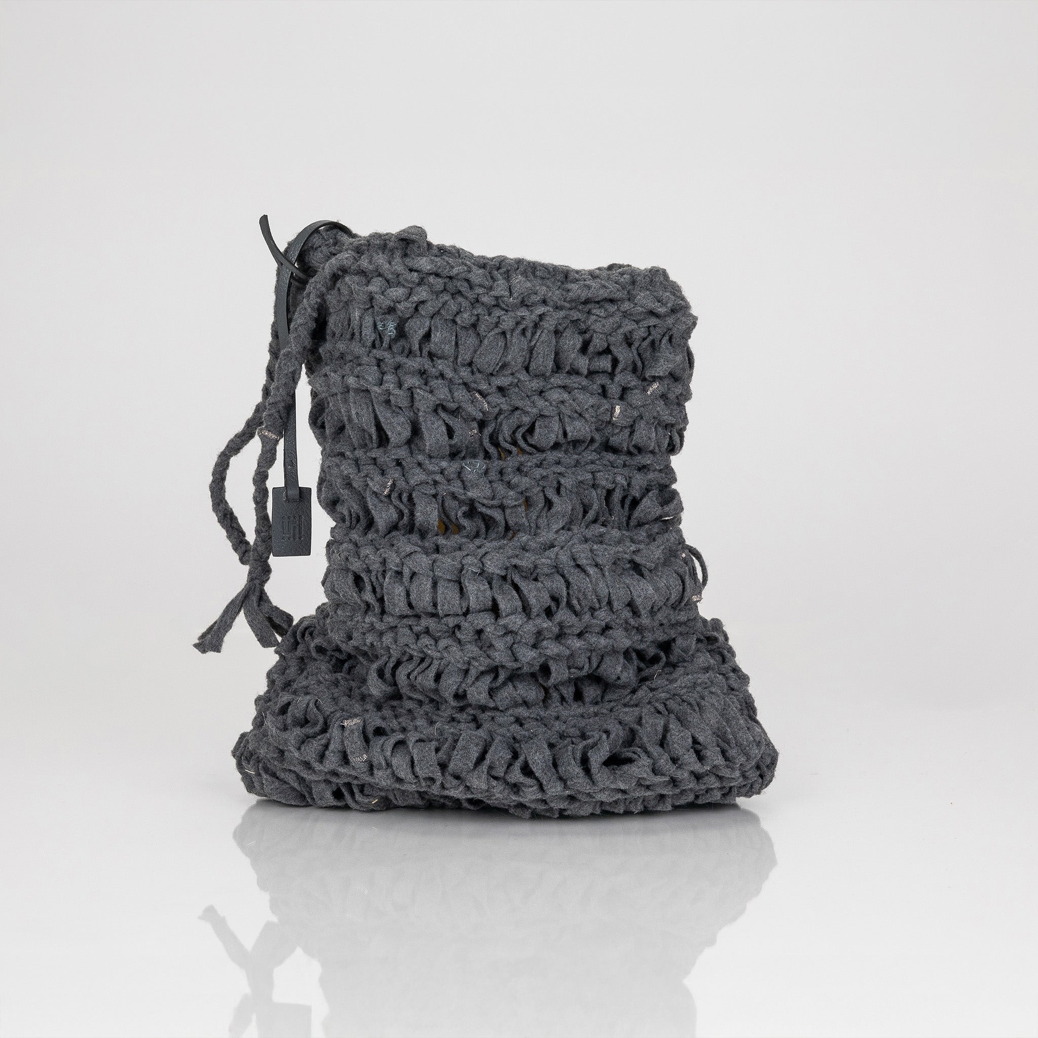 Kentia Recycled felt bag with handle
