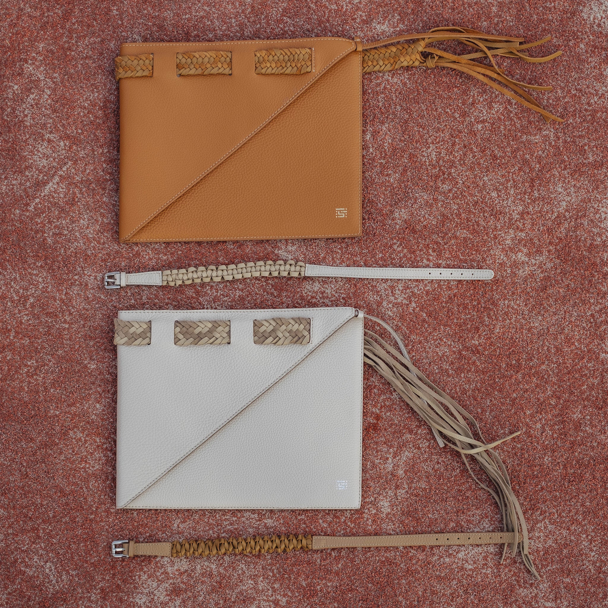 Faseelah Leather Pouch
